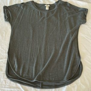 Women’s top size large